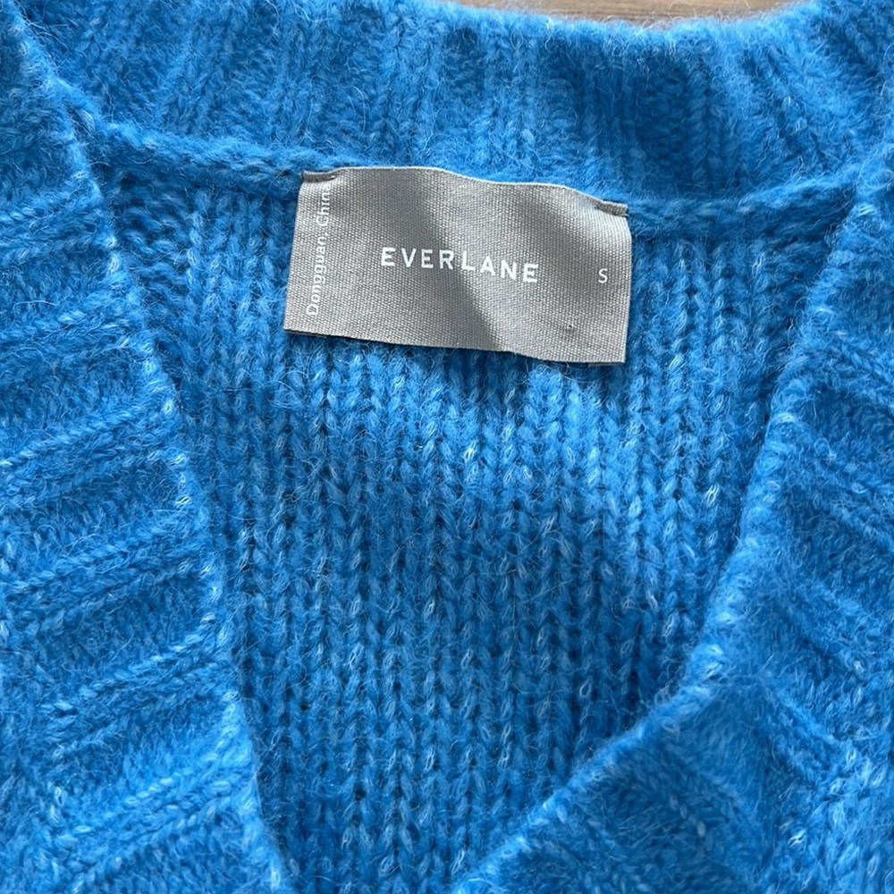 Everlane Blue Cable Knit V-Neck Sweater Vest - Picture 2 of 7